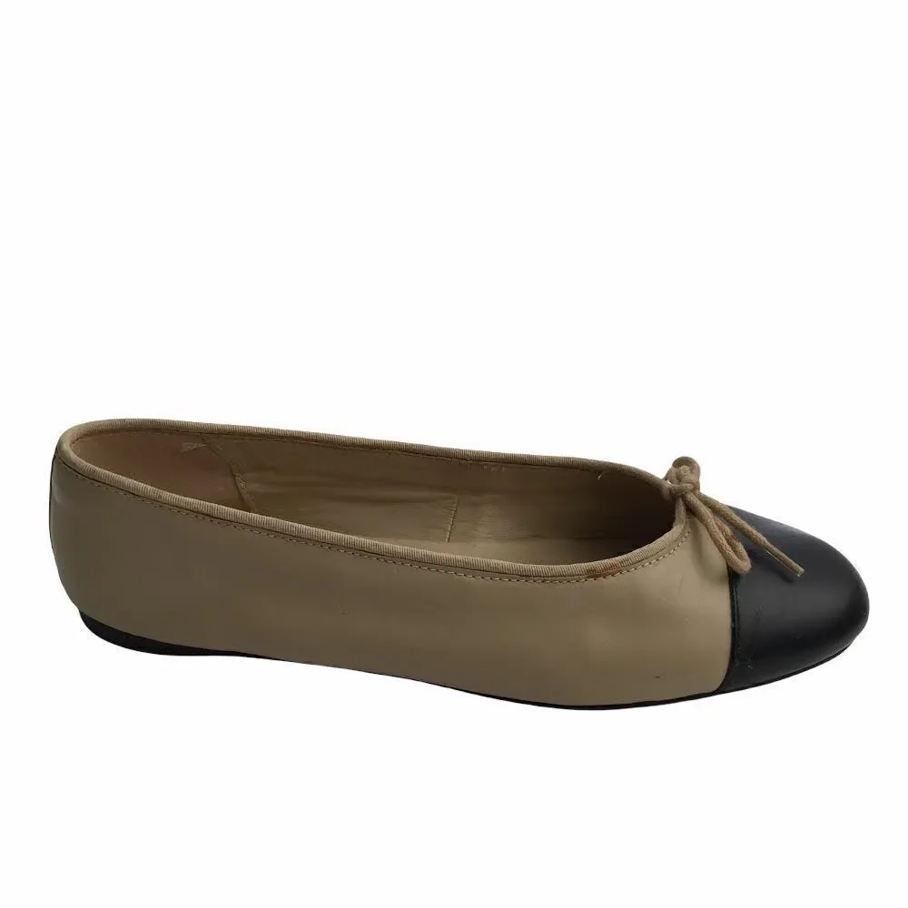 Tweeds Made in Brazil Two-Tone Ballerina with Front Bow Shoes in Size 7.5B
